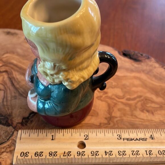 Royal Doulton Doultonville Collection "Betty Bitters" Barmaid Mug - Picture 9 of 9